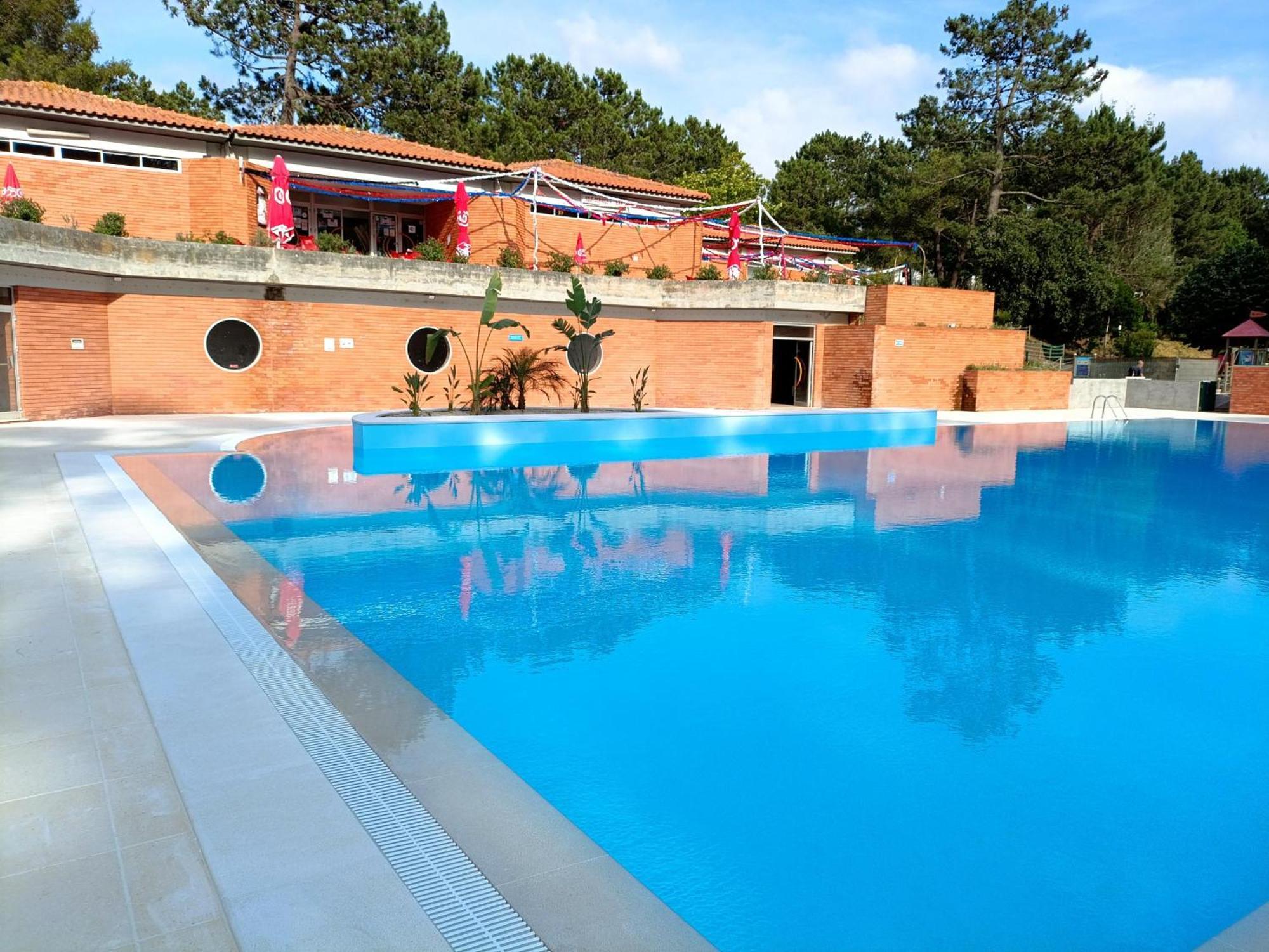 Parque De Campismo Orbitur Foz De Arelho. Hotel Foz do Arelho Exterior photo